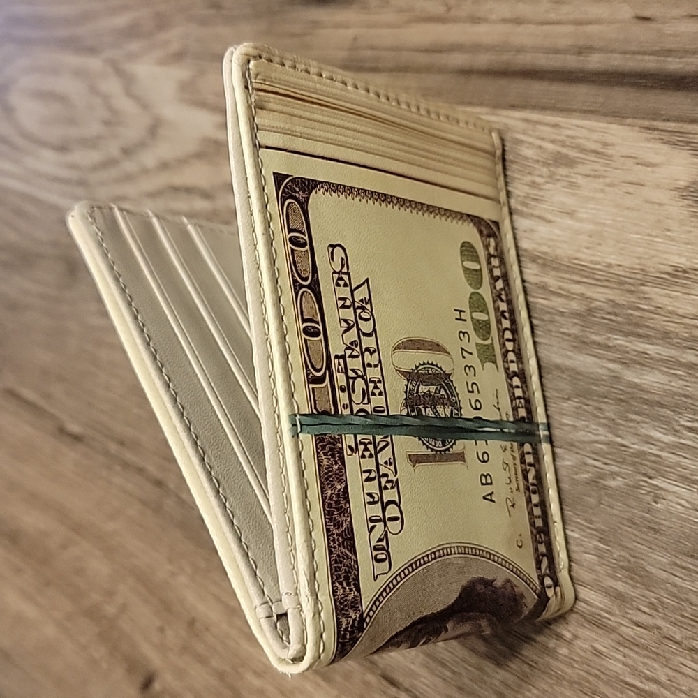 Fred Bi-Fold Novelty Wallet